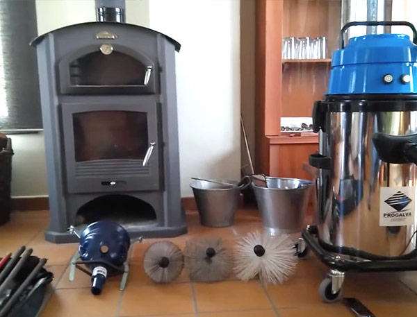 ¿Hace falta tener el carné RITE para limpiar chimeneas?